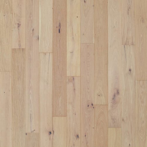 Monarch Bay Oak in Nobility Hardwood